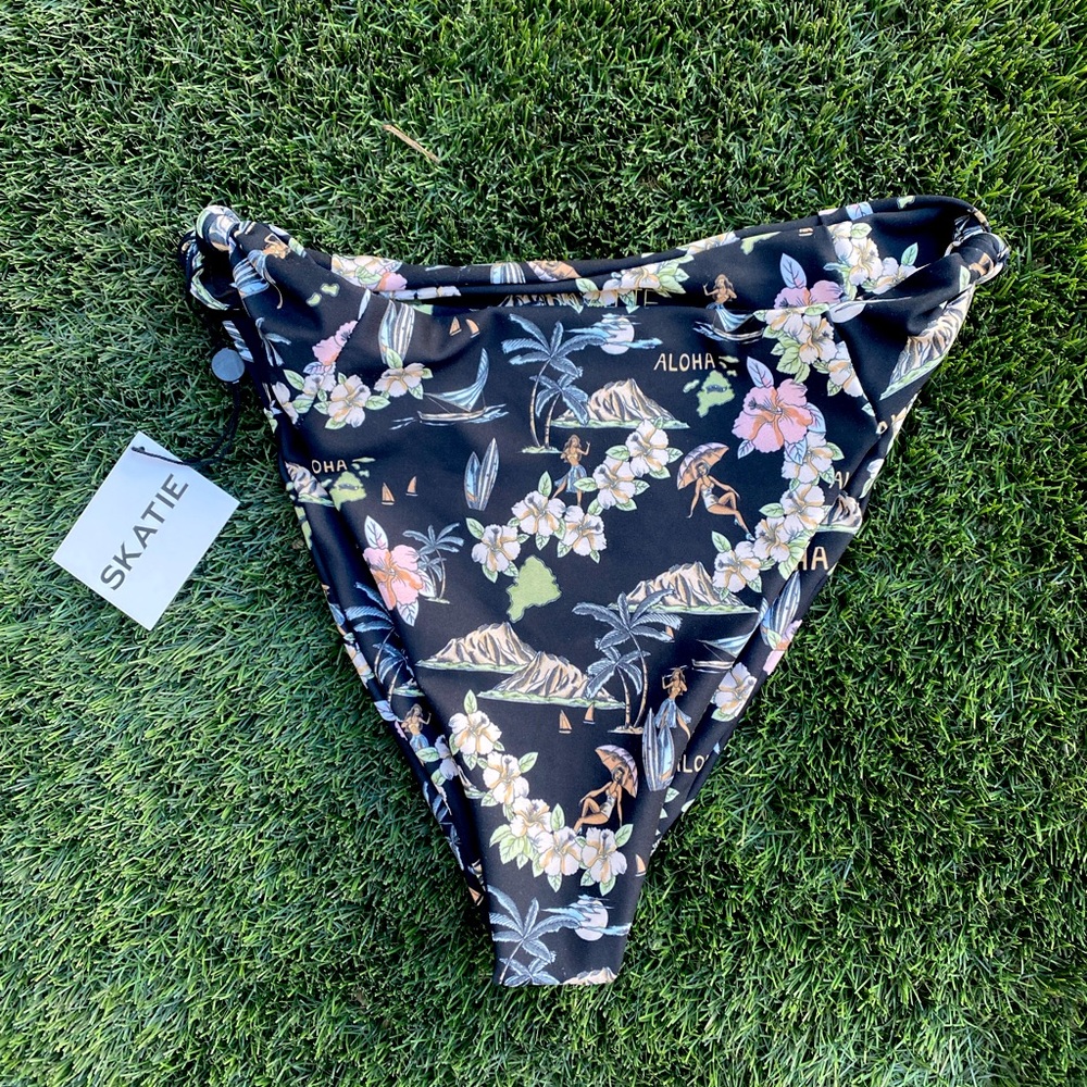 Skatie - Salty Bottoms - Kona